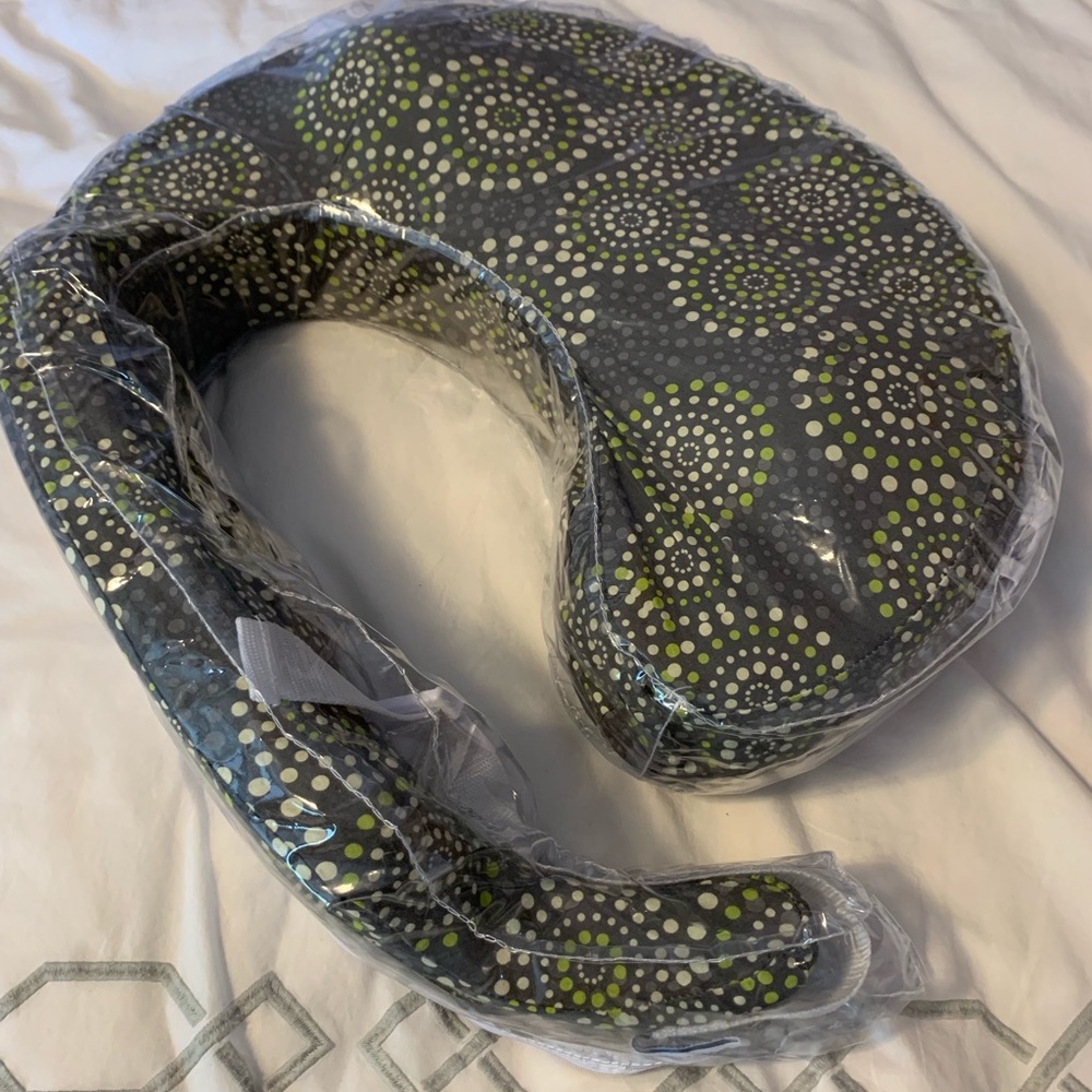 My breast friend breastfeeding pillow